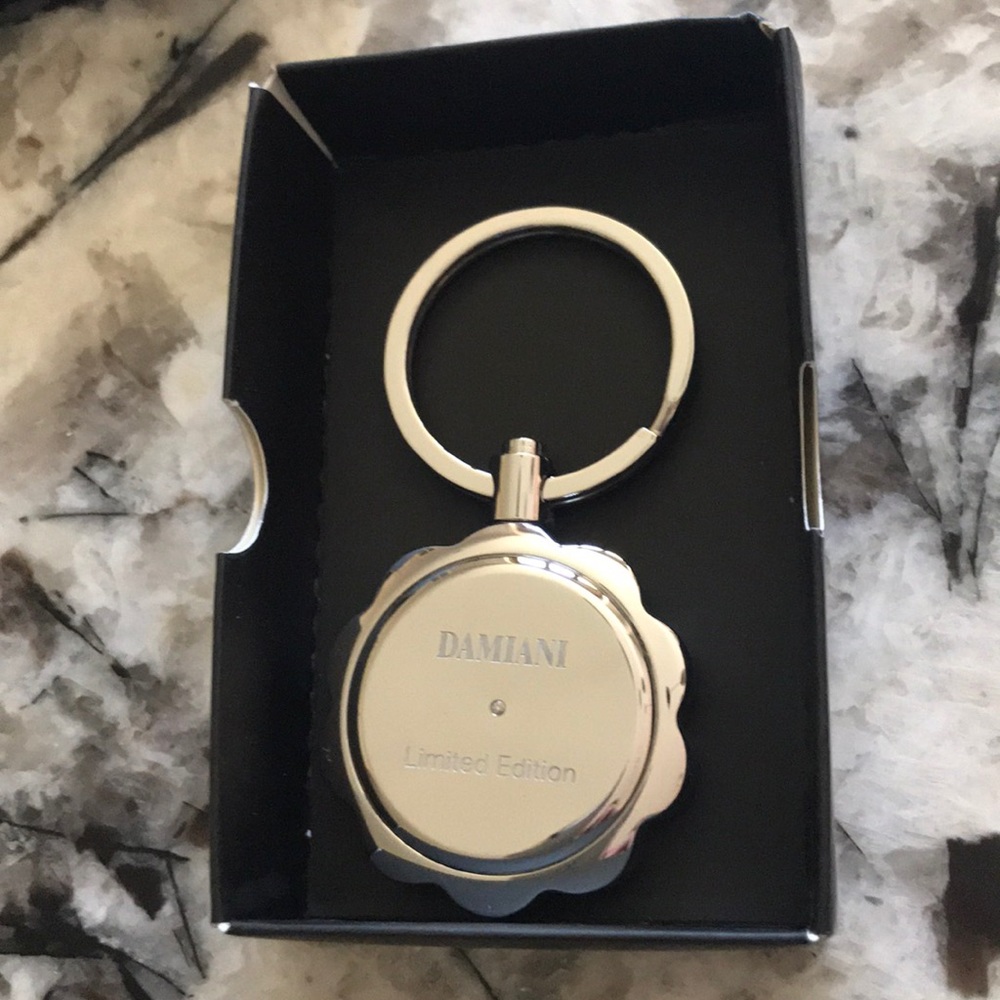 COPY - Ferrari Key Chain - Picture 2 of 3
